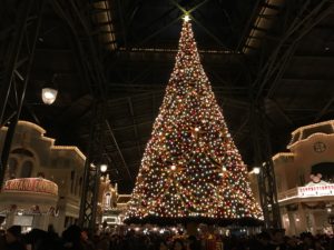 ディズニーランド クリスマスツリー